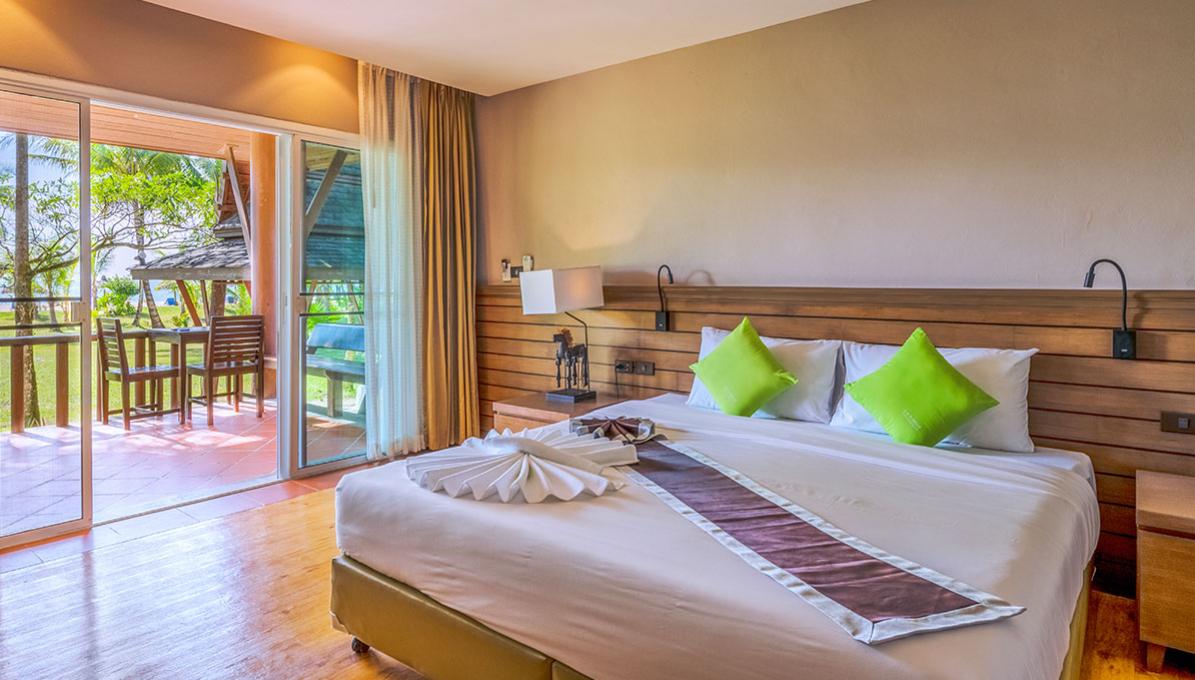 https://khokhaoandamanresort.com/images/accommodation/7/cnk_khokhao_WZB_6573.jpg